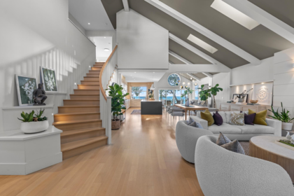 8 5110 Alderfeild Place, West Vancouver, BC