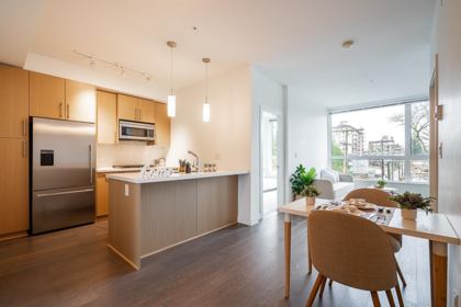 Kitchen Photo of 310 5325 West Boulevard, Vancouver, BC