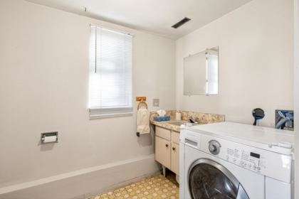 Guest Bathroom Photo of 1347 Cornell Avenue, Coquitlam, BC