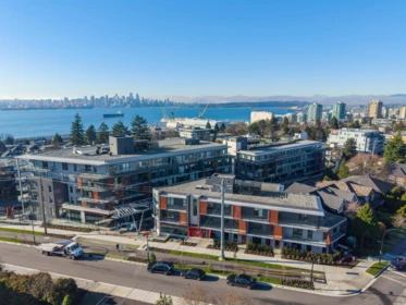 Office / Den Photo of 103 333 St. Davids Avenue, North Vancouver, BC
