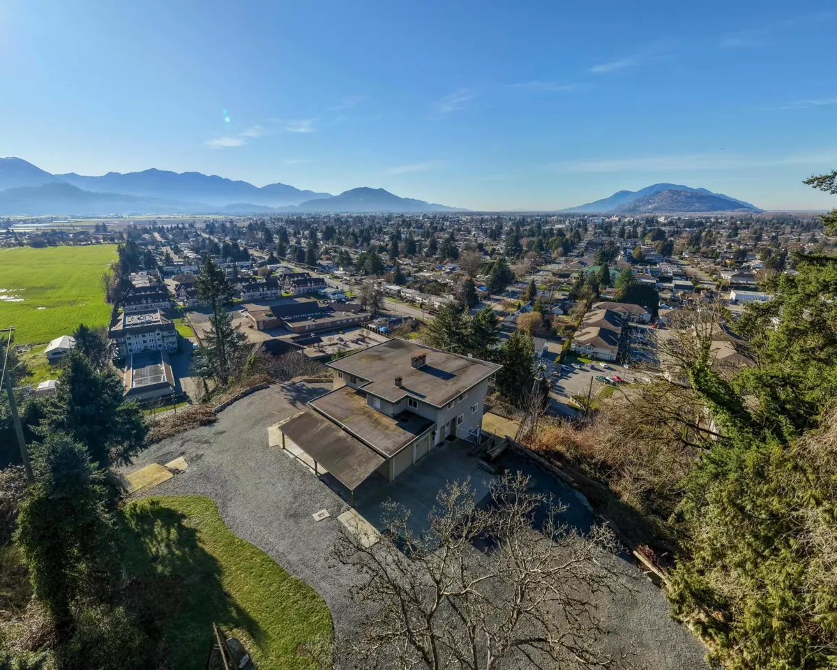 Basement Recreation Room Photo of 9890 Quarry Road, Chilliwack, BC