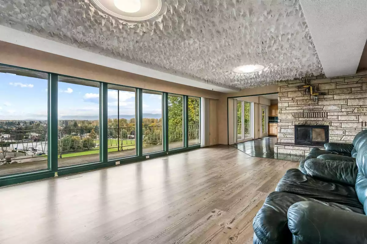 Front Yard Photo of 9890 Quarry Road, Chilliwack, BC