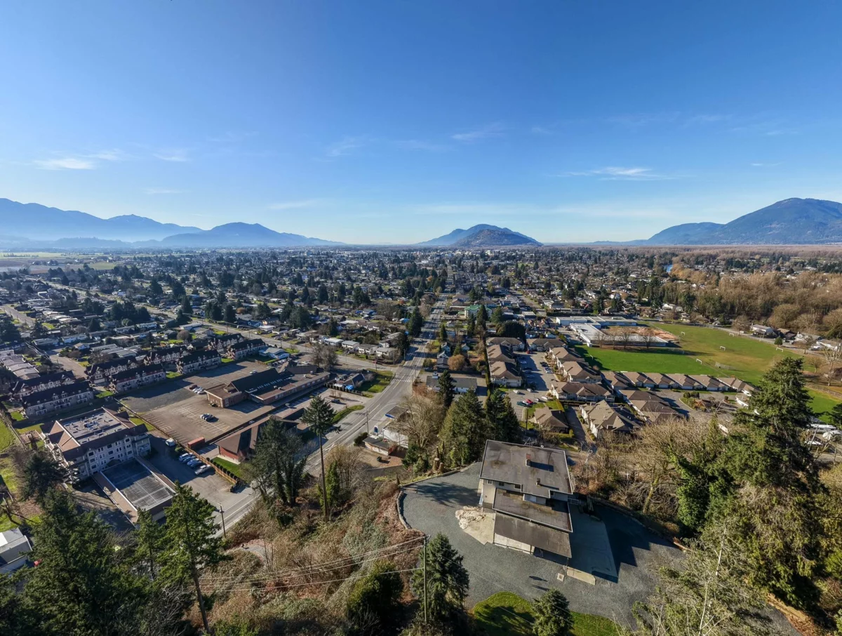Kitchen Photo of 9890 Quarry Road, Chilliwack, BC
