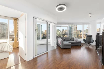 2203 58 Keefer Place, Vancouver, BC, Vancouver — Apartment/Condo for sale