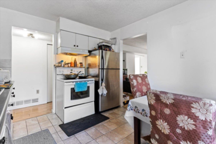 Mudroom Photo of 6632 Canada Way, Burnaby, BC