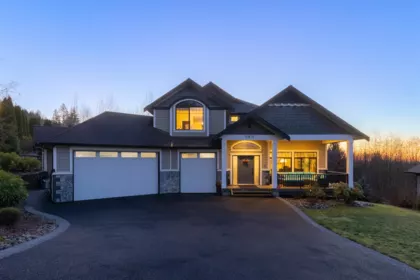 10875 Carmichael Street, Maple Ridge, BC