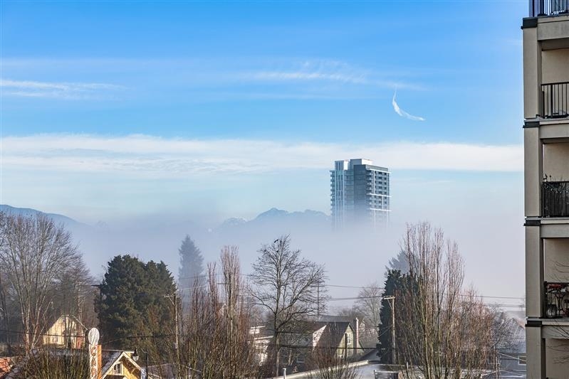 Garage Interior Photo of 513 315 Knox Street, New Westminster, BC