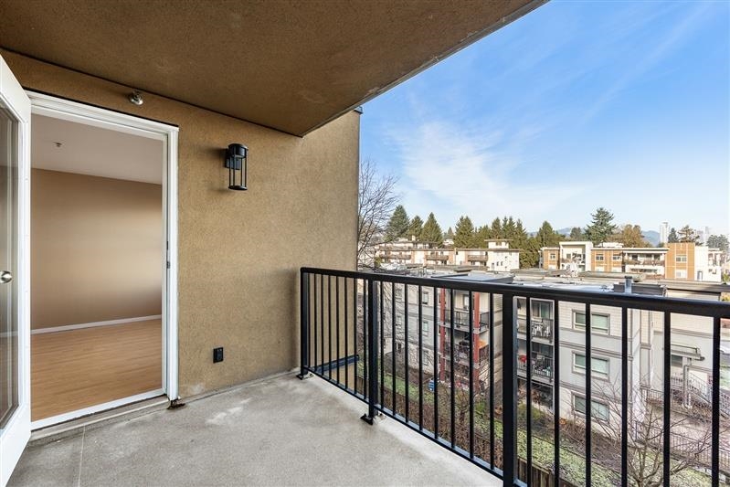 Hallway Photo of 513 315 Knox Street, New Westminster, BC