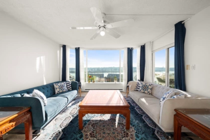 801 1045 Quayside Drive, New Westminster, BC