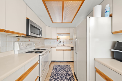 Primary Bedroom Photo of 801 1045 Quayside Drive, New Westminster, BC