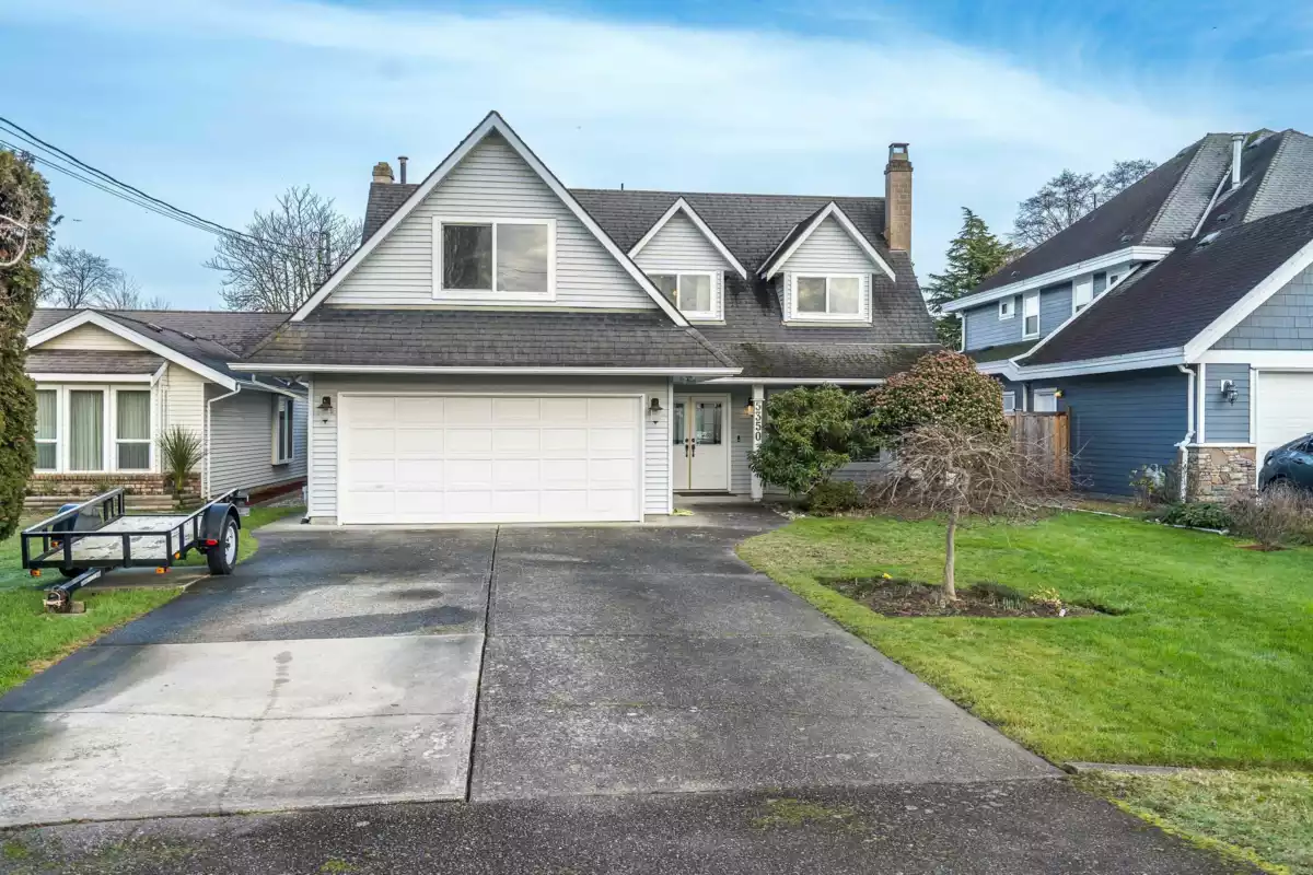 Swimming Pool Photo of 5350 Crescent Drive, Delta, BC