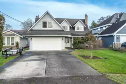 Swimming Pool Photo of 5350 Crescent Drive, Delta, BC