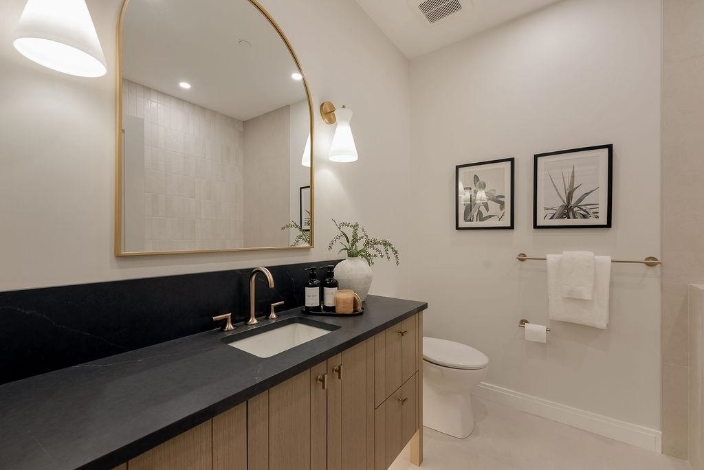 Laundry Room Photo of 2542 Grant Street, Vancouver, BC