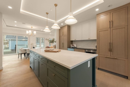 Kitchen Island Photo of 2542 Grant Street, Vancouver, BC