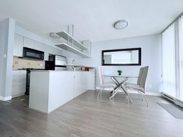 2706 1438 Richards Street, Vancouver, BC