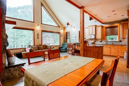 Primary Bedroom Photo of 1 46933 Laurel Place, Agassiz, BC