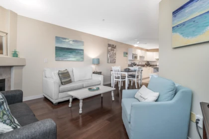204 1153 Vidal Street, White Rock, BC, White Rock — Apartment/Condo for sale