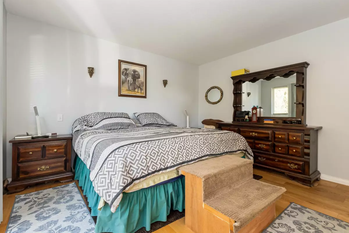 Bedroom 4 Photo of 47360 Mountain Park Drive, Chilliwack, BC