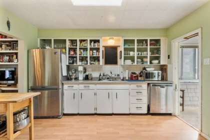 Breakfast Nook Photo of 4225 John Street, Vancouver, BC