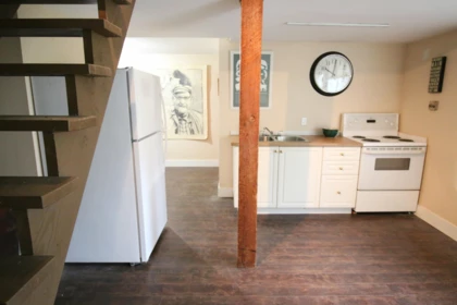 Hallway Photo of 4225 John Street, Vancouver, BC