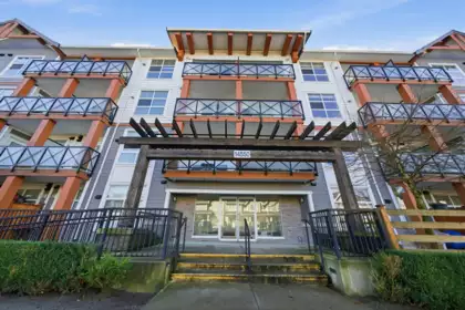 213 14550 Winter Crescent, Surrey, BC, Surrey — Apartment/Condo for sale
