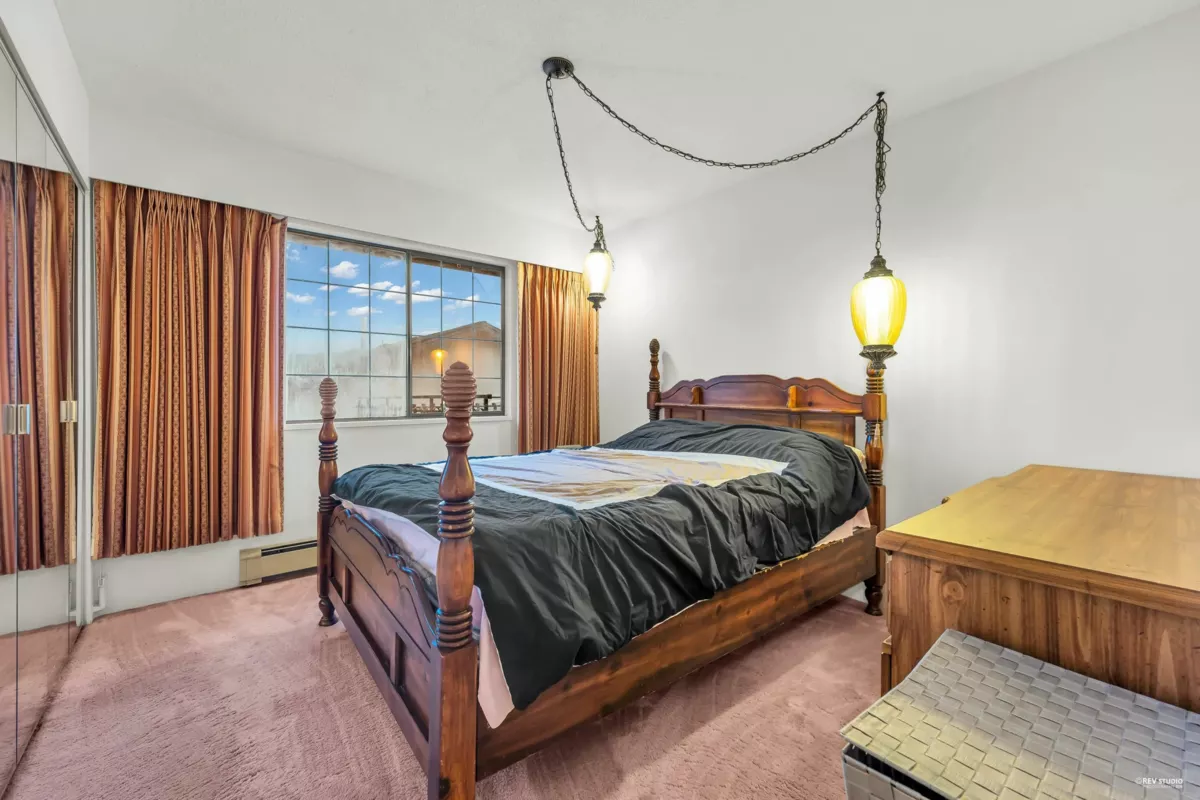 Entry Foyer Photo of 4240 Shackleton Gate, Richmond, BC