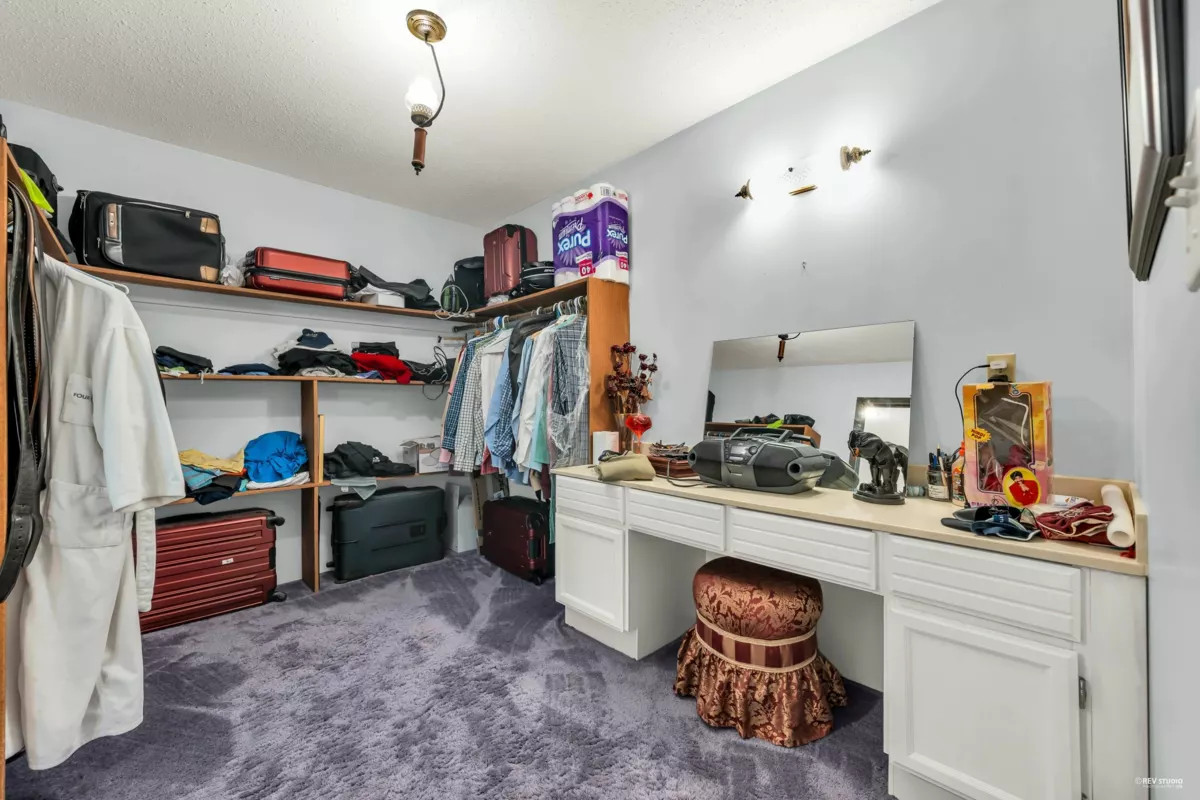 Swimming Pool Photo of 4240 Shackleton Gate, Richmond, BC