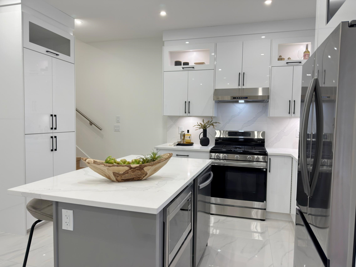 Kitchen Photo of 2172 E 46th Avenue, Vancouver, BC