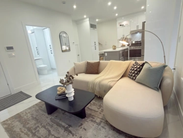 2172 E 46th Avenue, Vancouver, BC
