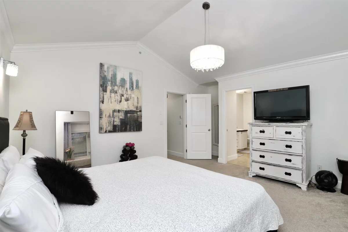 Bedroom 3 Photo of 24201 103a Avenue, Maple Ridge, BC