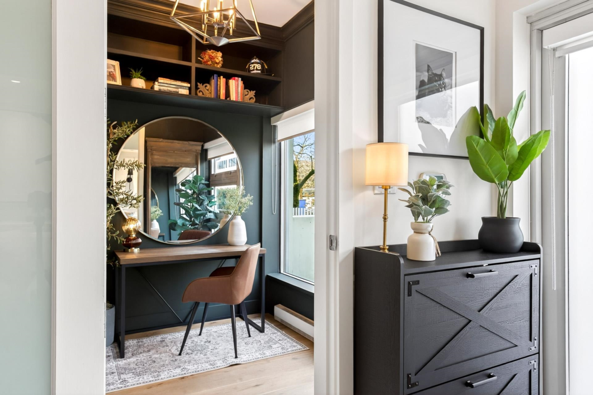 Breakfast Nook Photo of 2538 Maple Street, Vancouver, BC