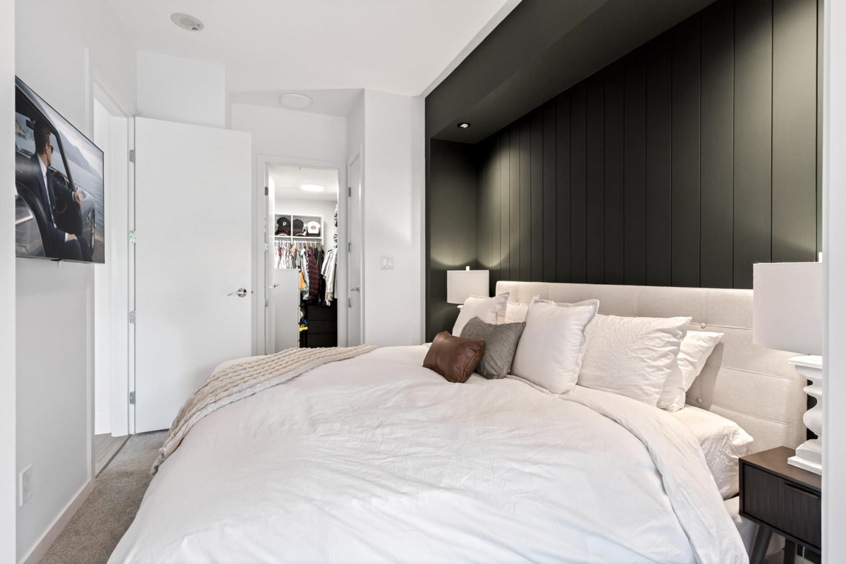 Laundry Room Photo of 2538 Maple Street, Vancouver, BC