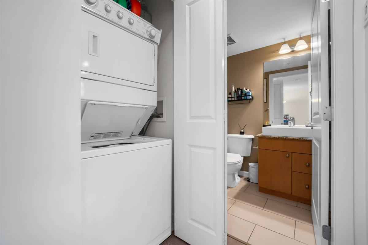 Guest Bathroom Photo of 608 610 Victoria Street, New Westminster, BC