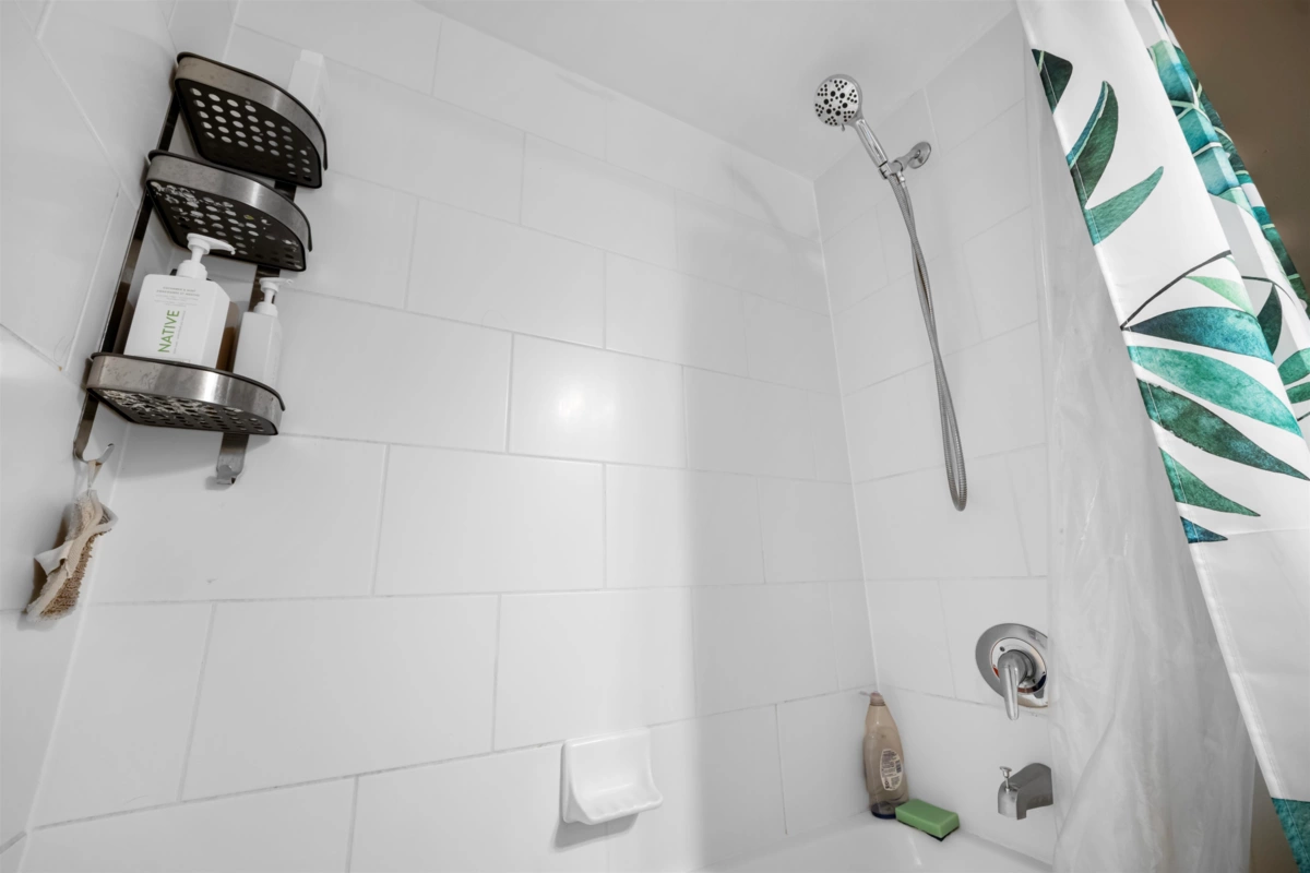 Office / Den Photo of 608 610 Victoria Street, New Westminster, BC