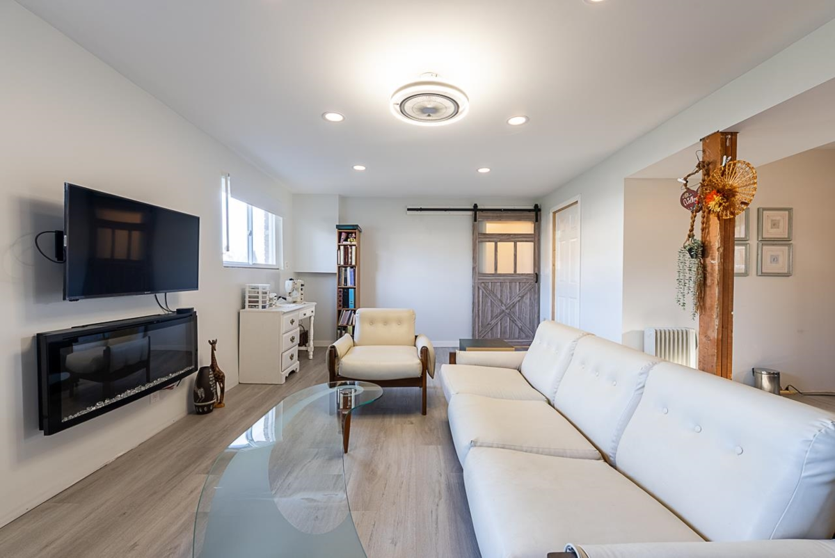 Mudroom Photo of 7030 E Brewster Drive, Delta, BC