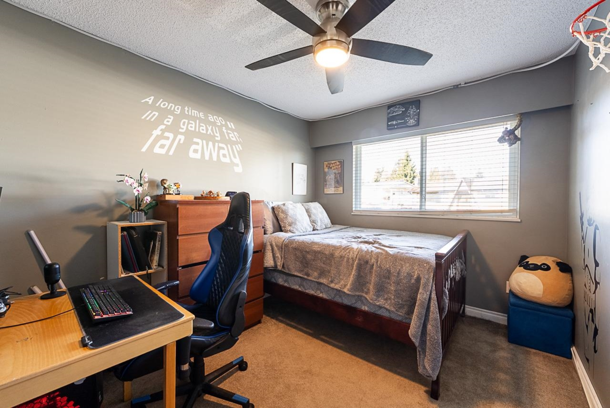Powder Room Photo of 7030 E Brewster Drive, Delta, BC