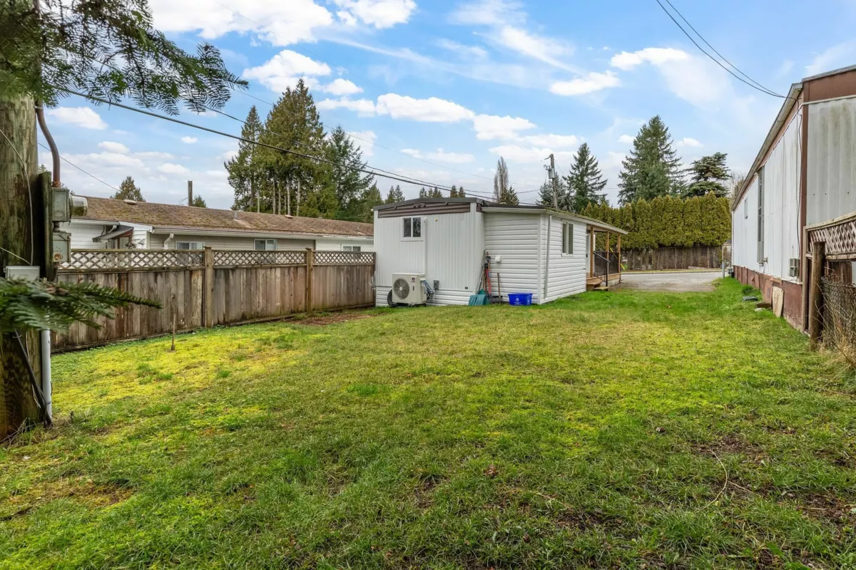 Backyard Photo of 18 21163 Lougheed Highway, Maple Ridge, BC