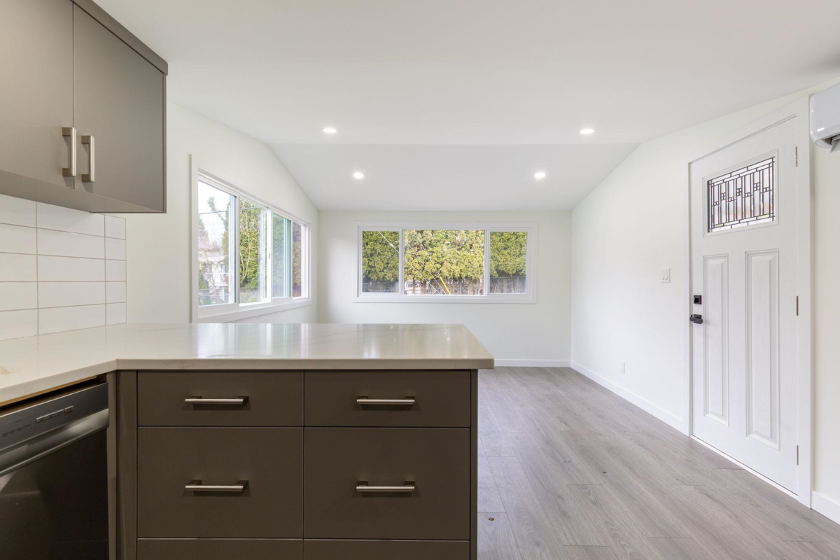 Bedroom 2 Photo of 18 21163 Lougheed Highway, Maple Ridge, BC