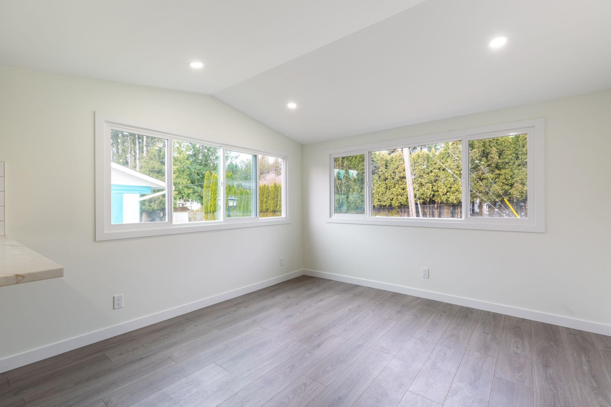 Bedroom 3 Photo of 18 21163 Lougheed Highway, Maple Ridge, BC