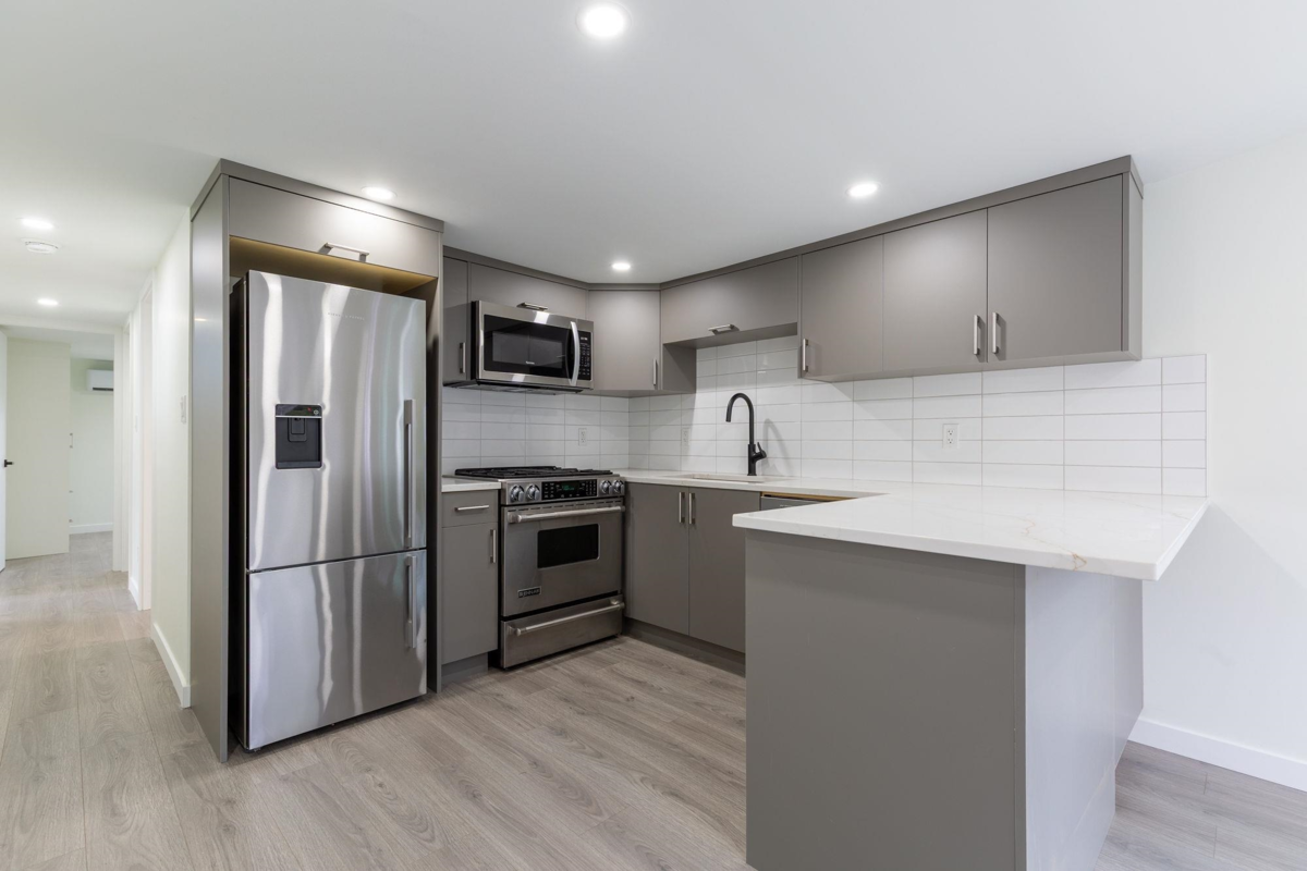 Breakfast Nook Photo of 18 21163 Lougheed Highway, Maple Ridge, BC