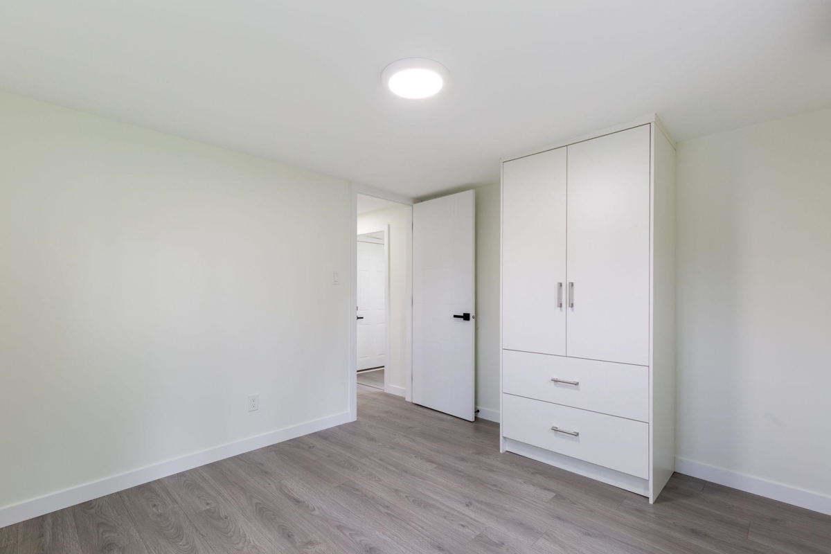 Entry Foyer Photo of 18 21163 Lougheed Highway, Maple Ridge, BC