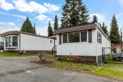 18 21163 Lougheed Highway, Maple Ridge, BC