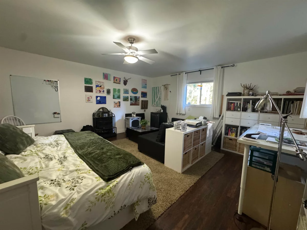 Hallway Photo of 559 Blitz Road, Mayne Island, BC