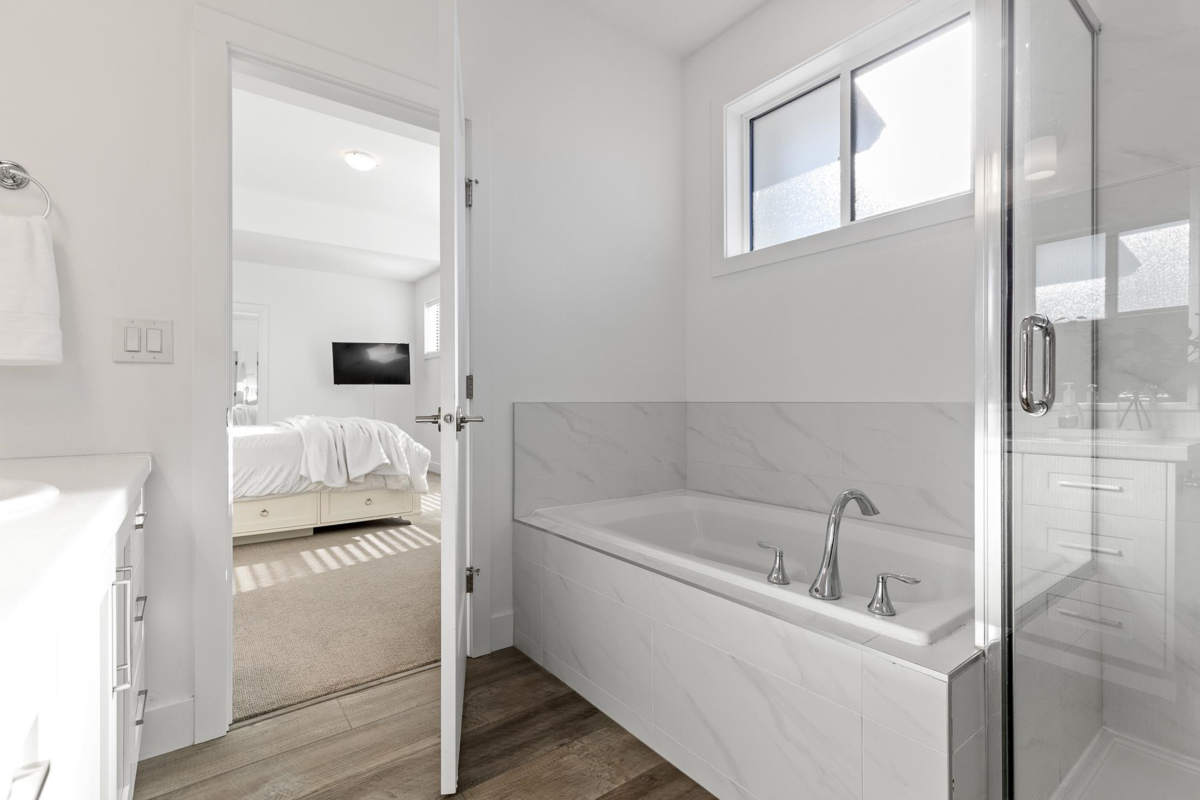 Entry Foyer Photo of 9327 Sitka Place, Chilliwack, BC