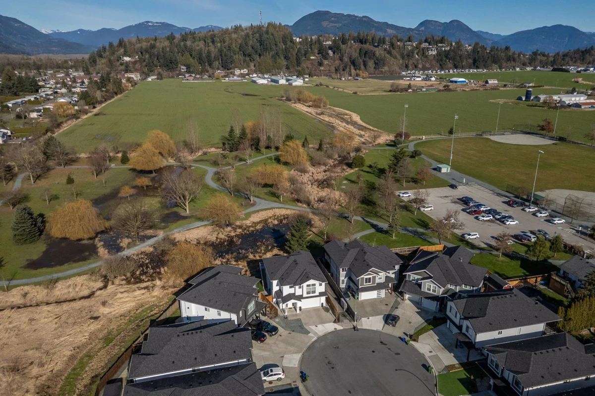 Family Room Photo of 9327 Sitka Place, Chilliwack, BC