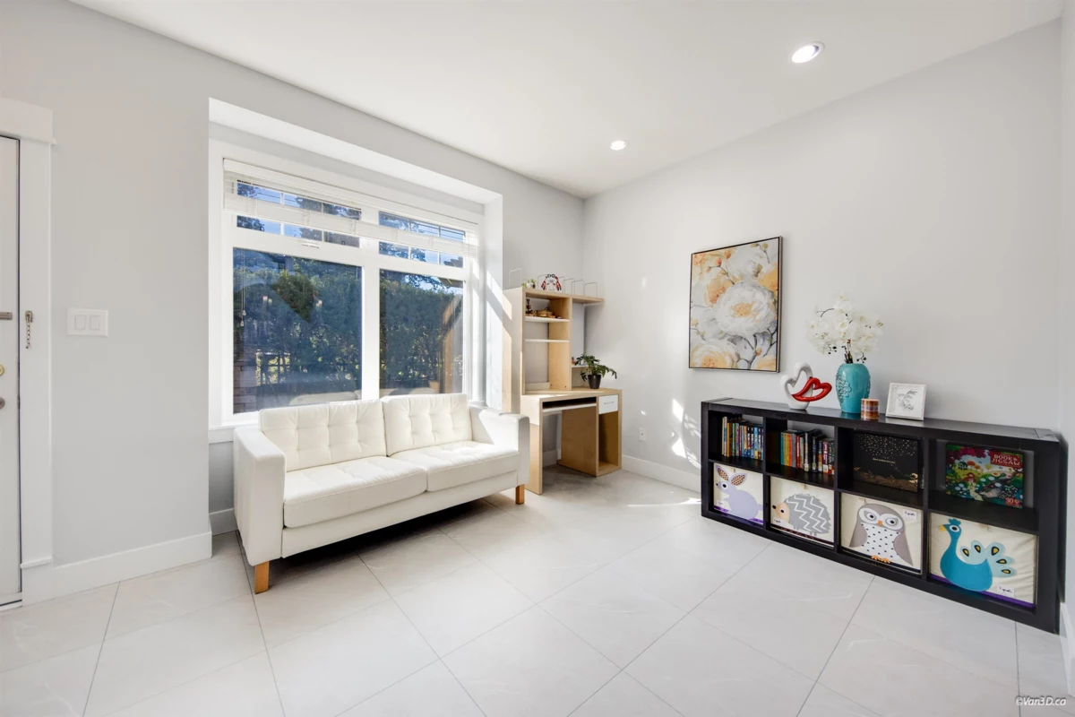 Exterior Rear Photo of 28 2689 Parkway Drive, Surrey, BC