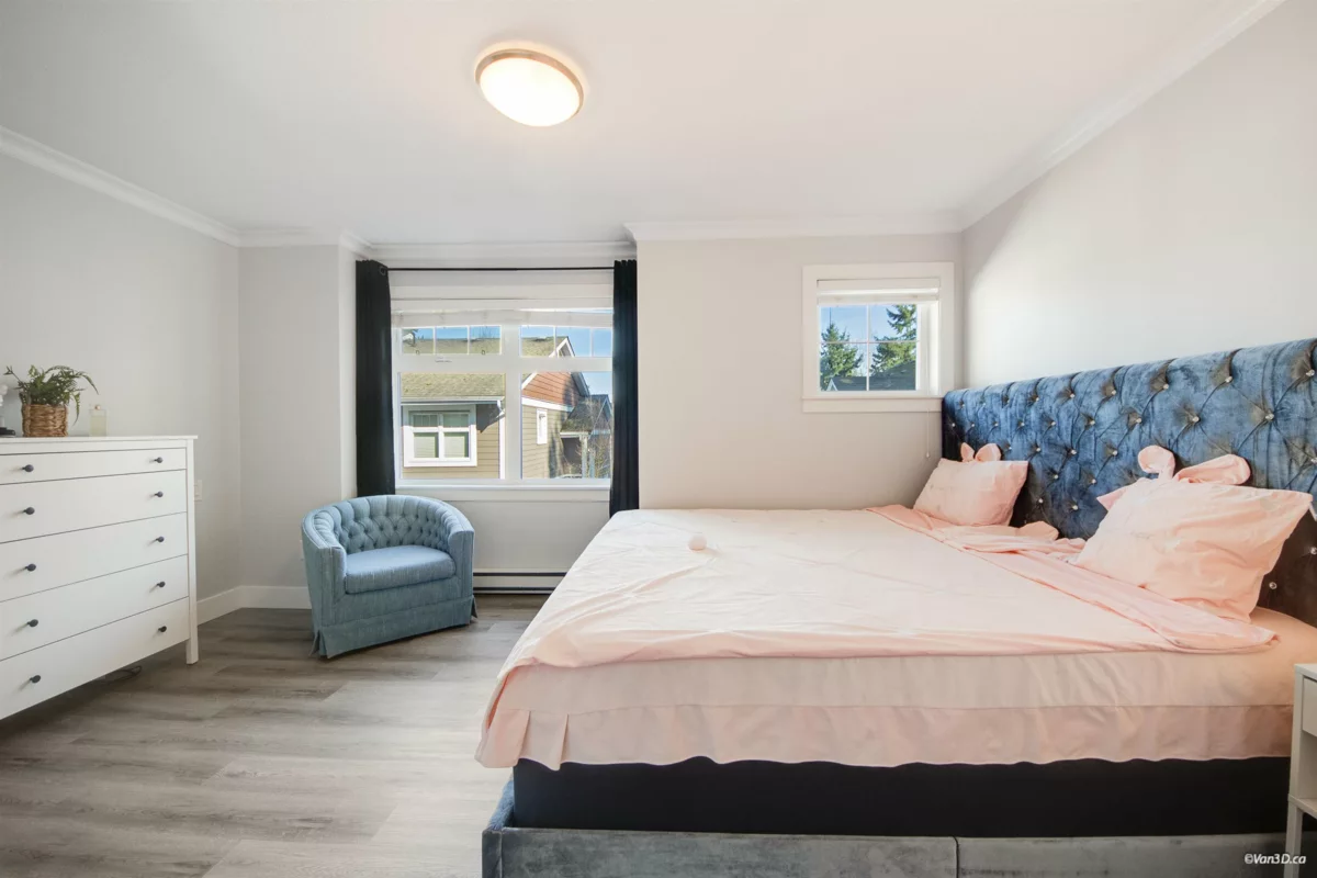 Hallway Photo of 28 2689 Parkway Drive, Surrey, BC