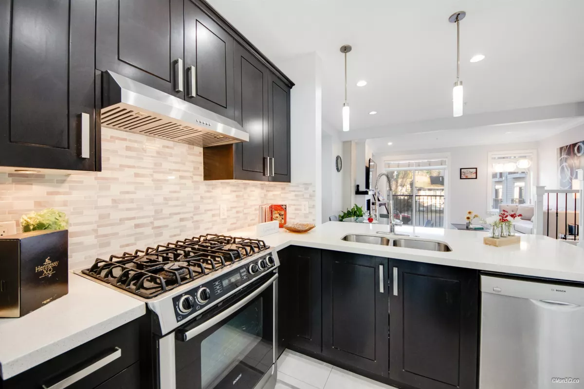 Pantry Photo of 28 2689 Parkway Drive, Surrey, BC