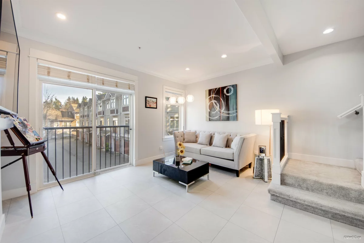 Primary Bathroom Photo of 28 2689 Parkway Drive, Surrey, BC