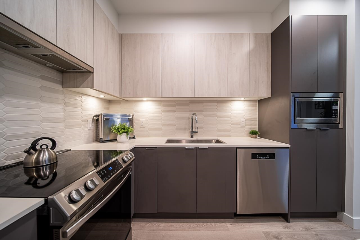 Dining Area Photo of 404 2499 Rabbit Drive, Tsawwassen, BC